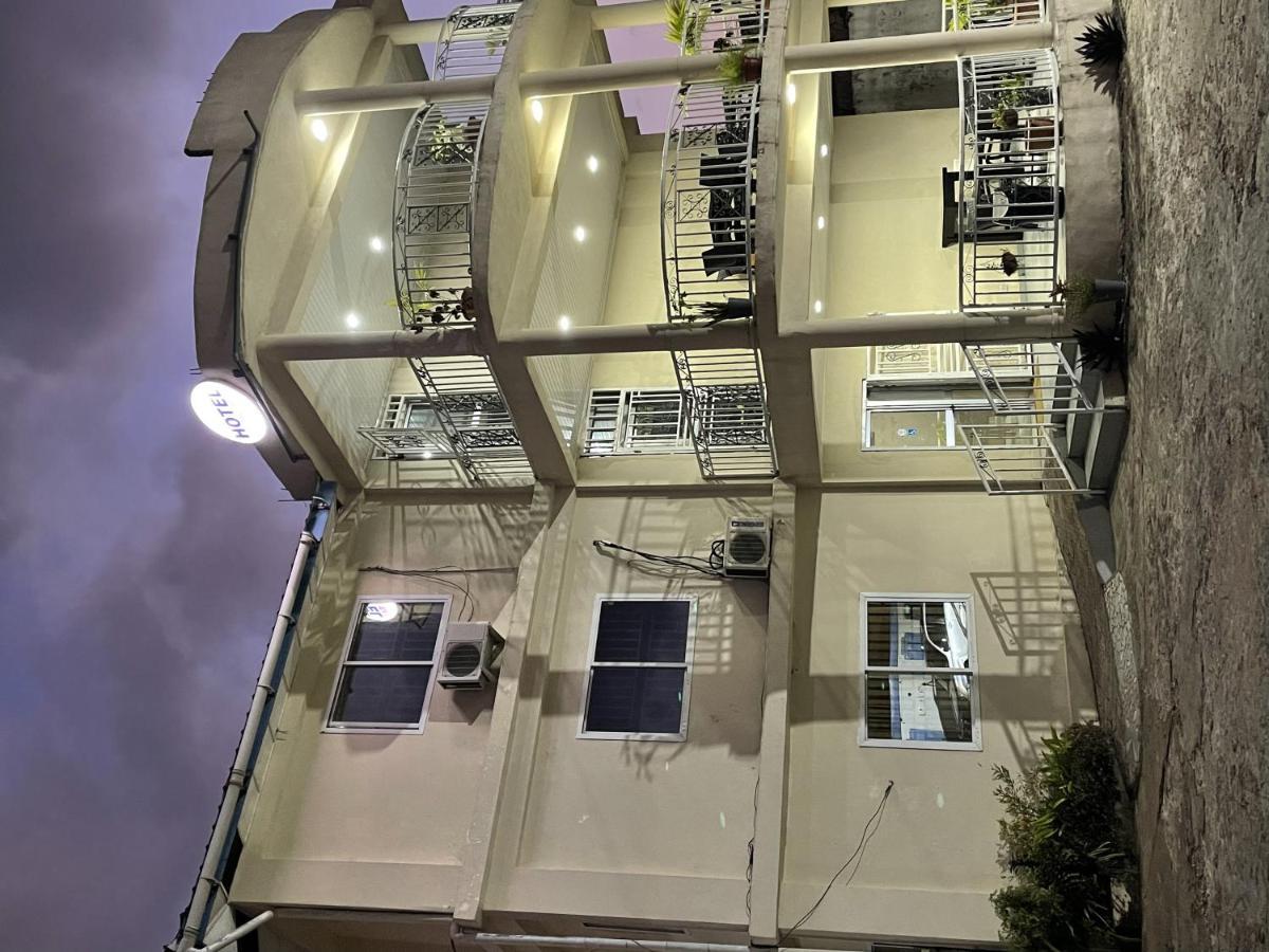 Sky Inn Hotel Freetown Ngoại thất bức ảnh